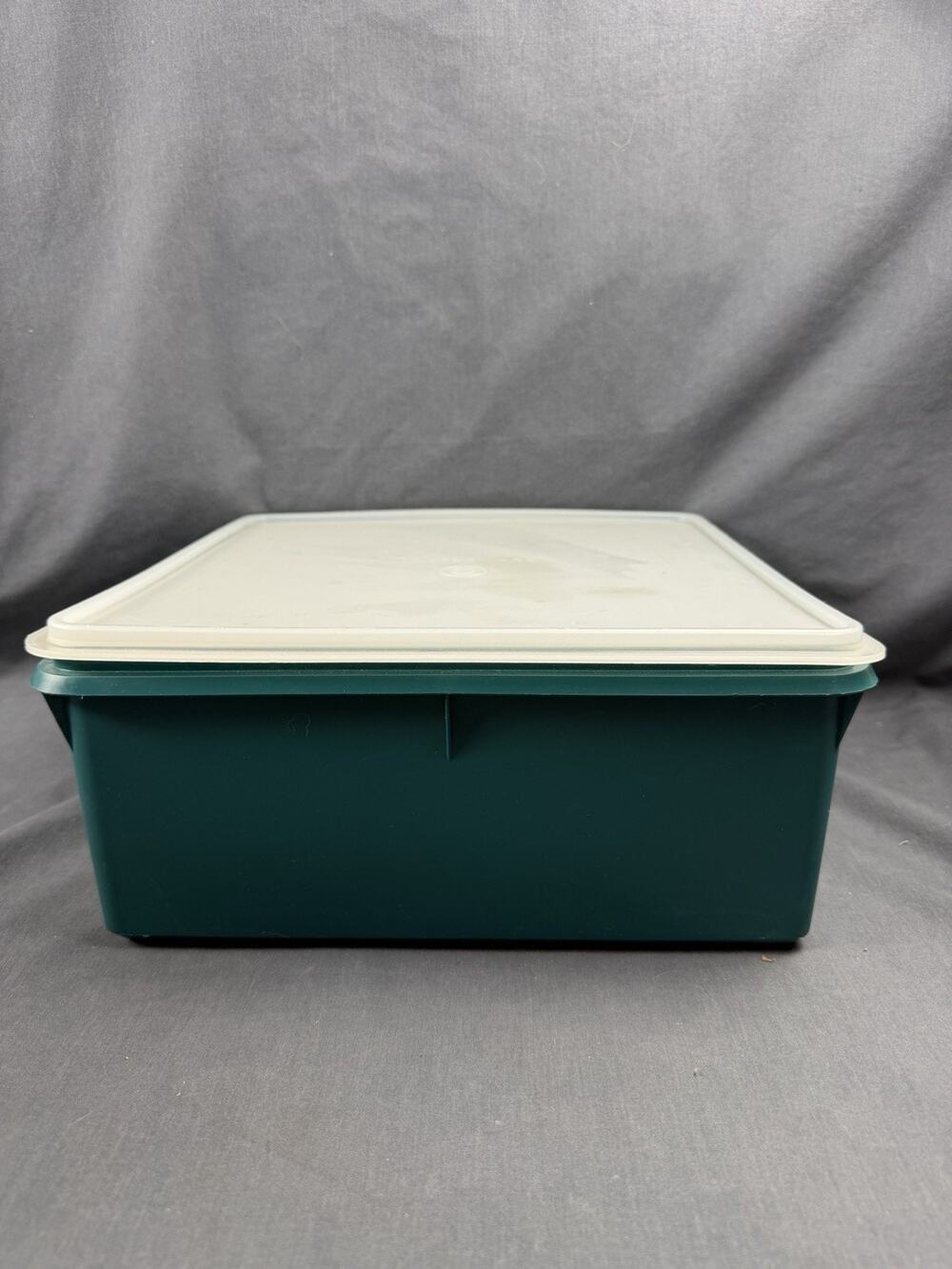 Vntg Tupperware Square Seal Container Hunter Green Clear Lid Storage12x12x5"READ